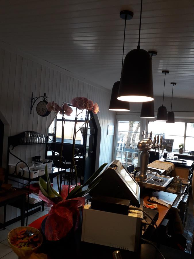 Loberge Hotell Mios Exteriör bild