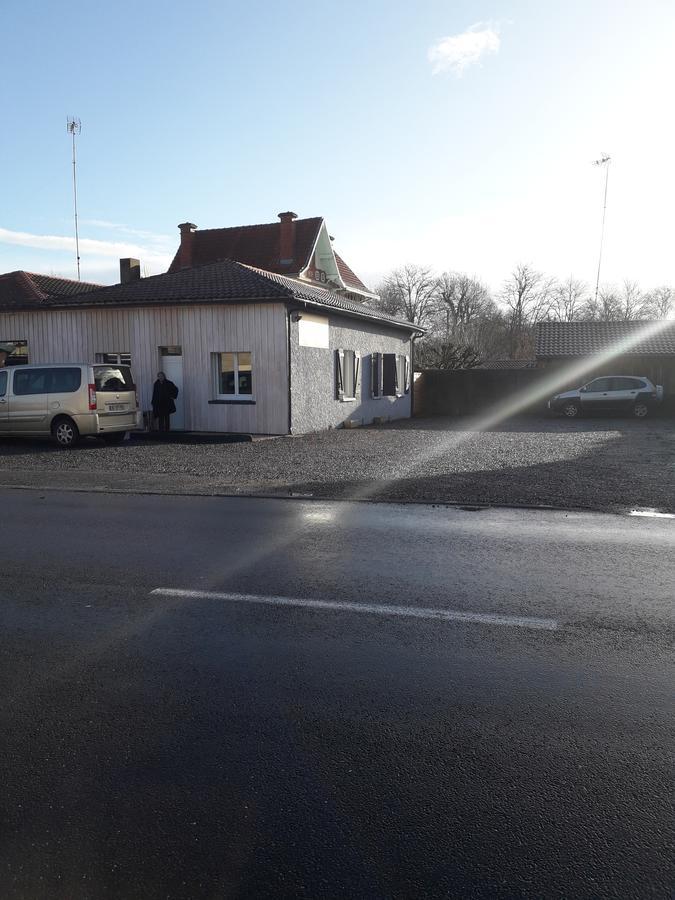Loberge Hotell Mios Exteriör bild